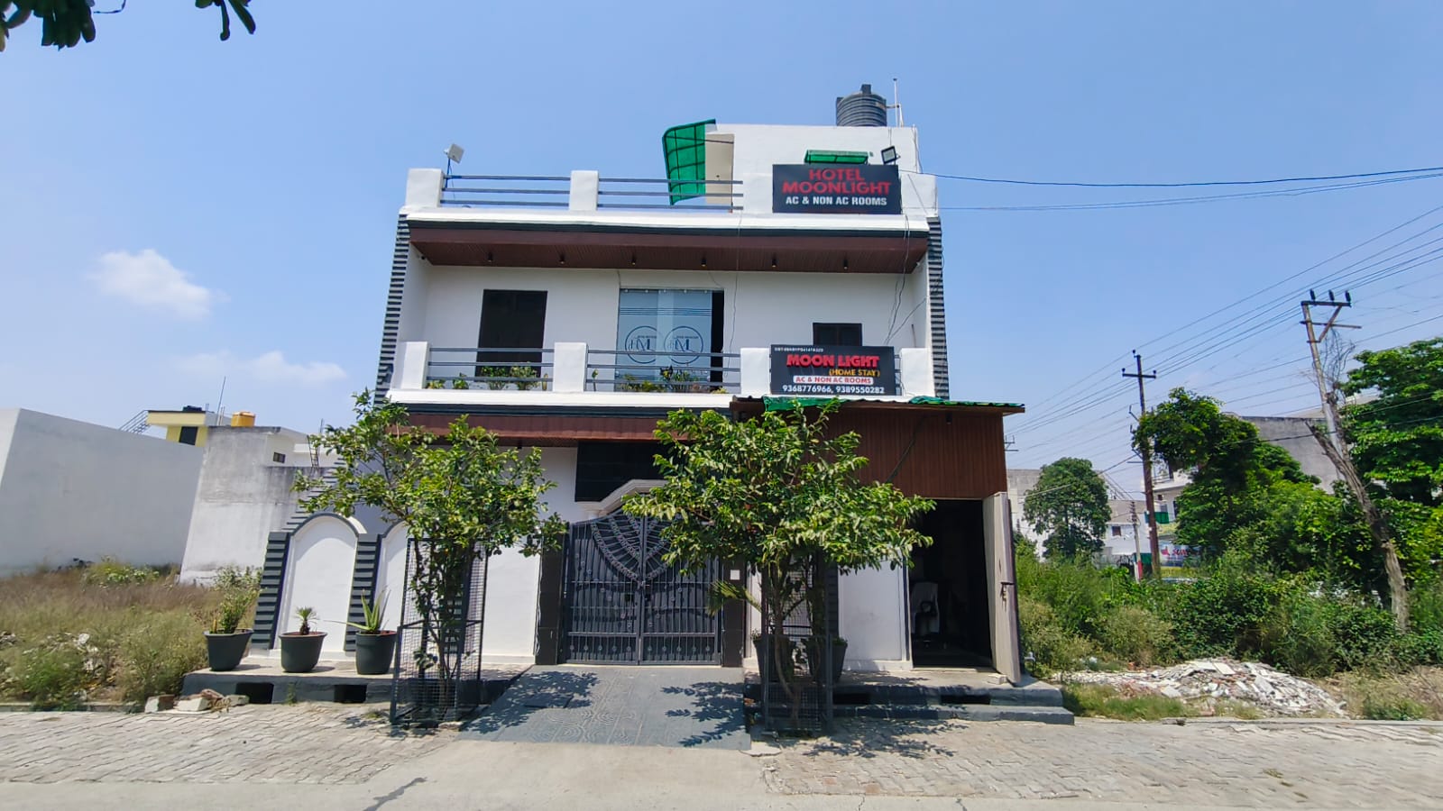 Hotel Building in Ganga Nagar Meerut